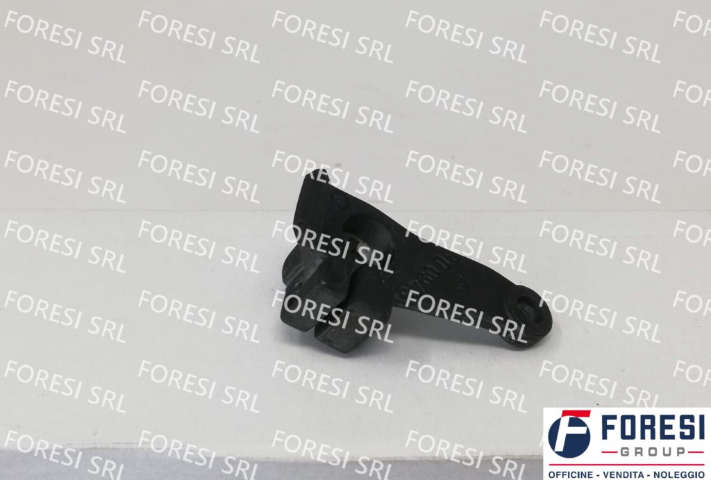 DAF: STAFFA PER POMPA 0300943